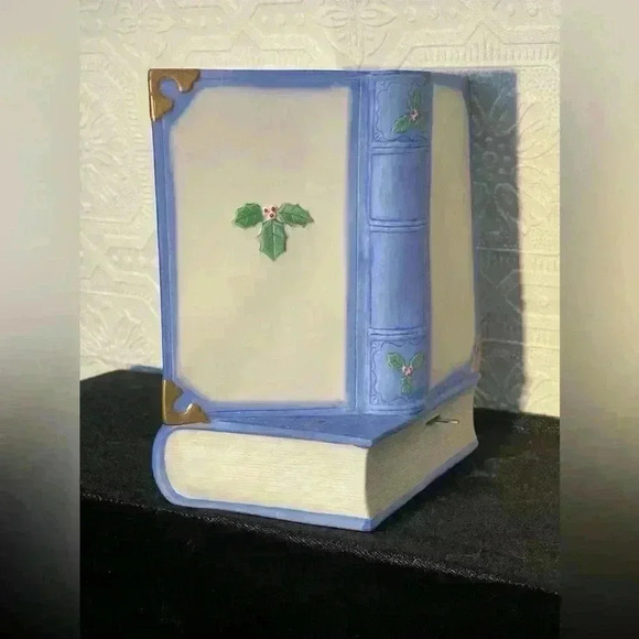 Vintage, 1988 Lefton Children and Santa Music Box with Original Box - Picture 7 of 16